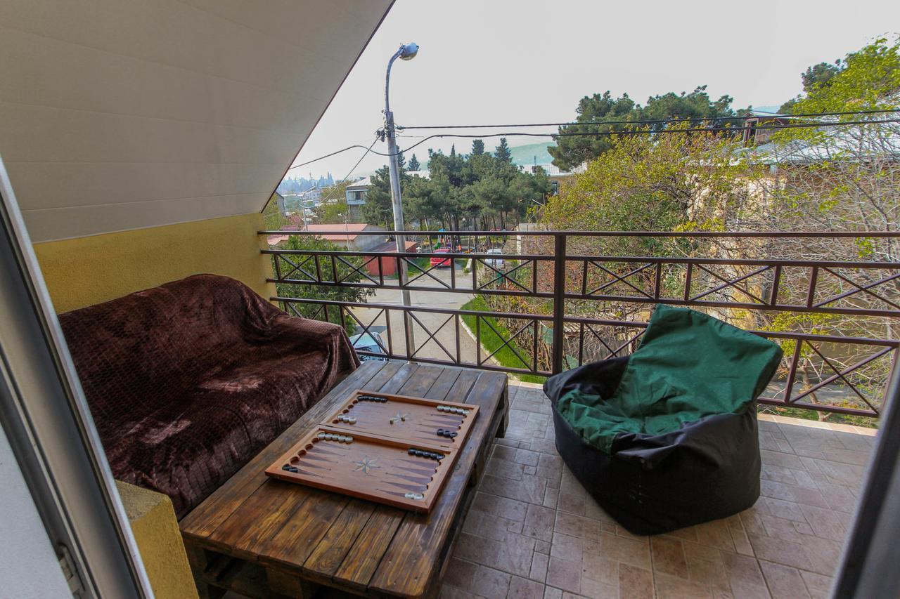 Apartment Gardens 44 Tbilisi Bagian luar foto