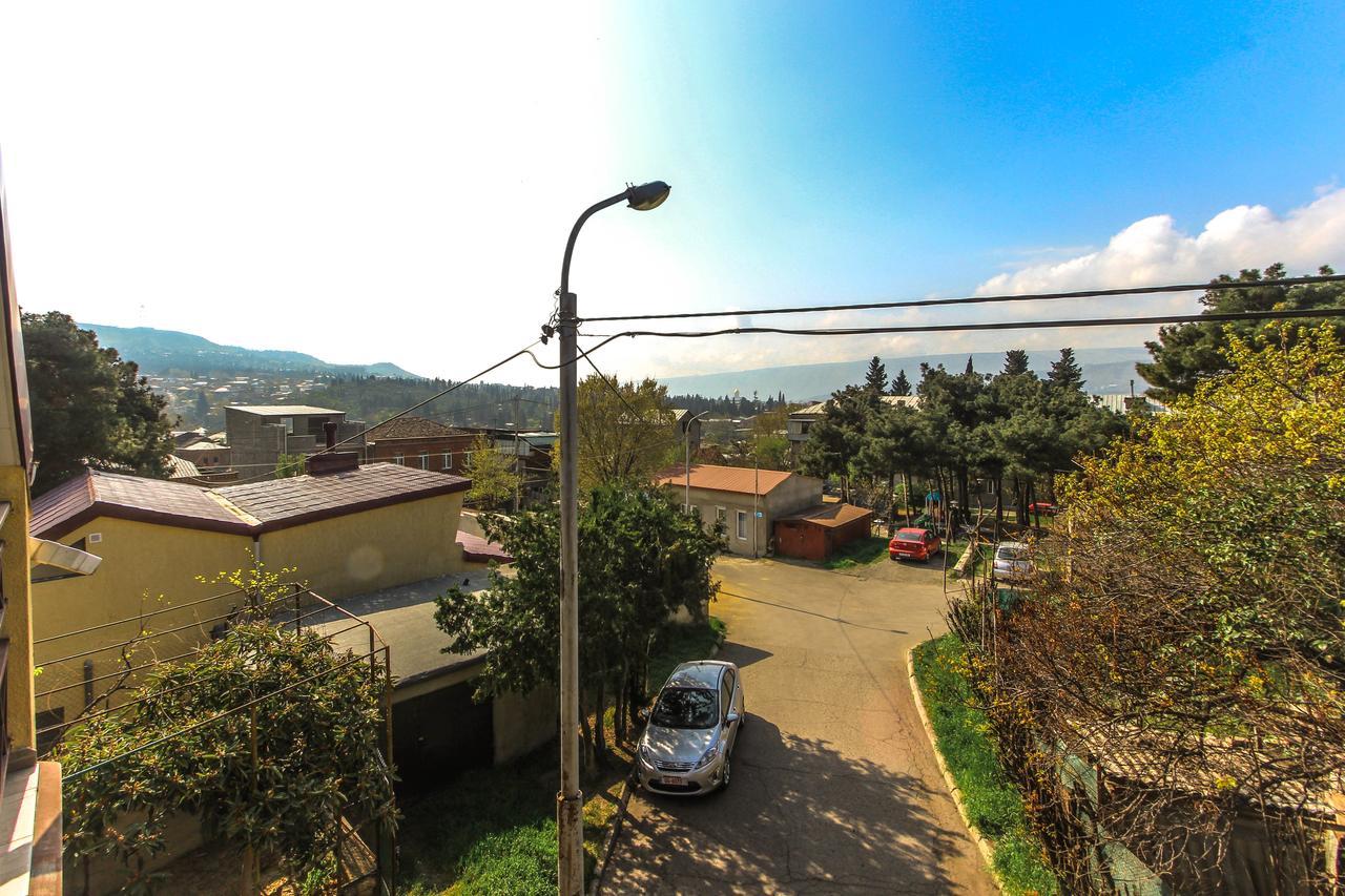 Apartment Gardens 44 Tbilisi Bagian luar foto