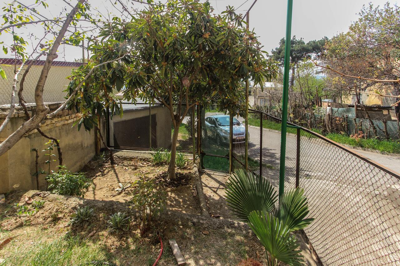 Apartment Gardens 44 Tbilisi Bagian luar foto